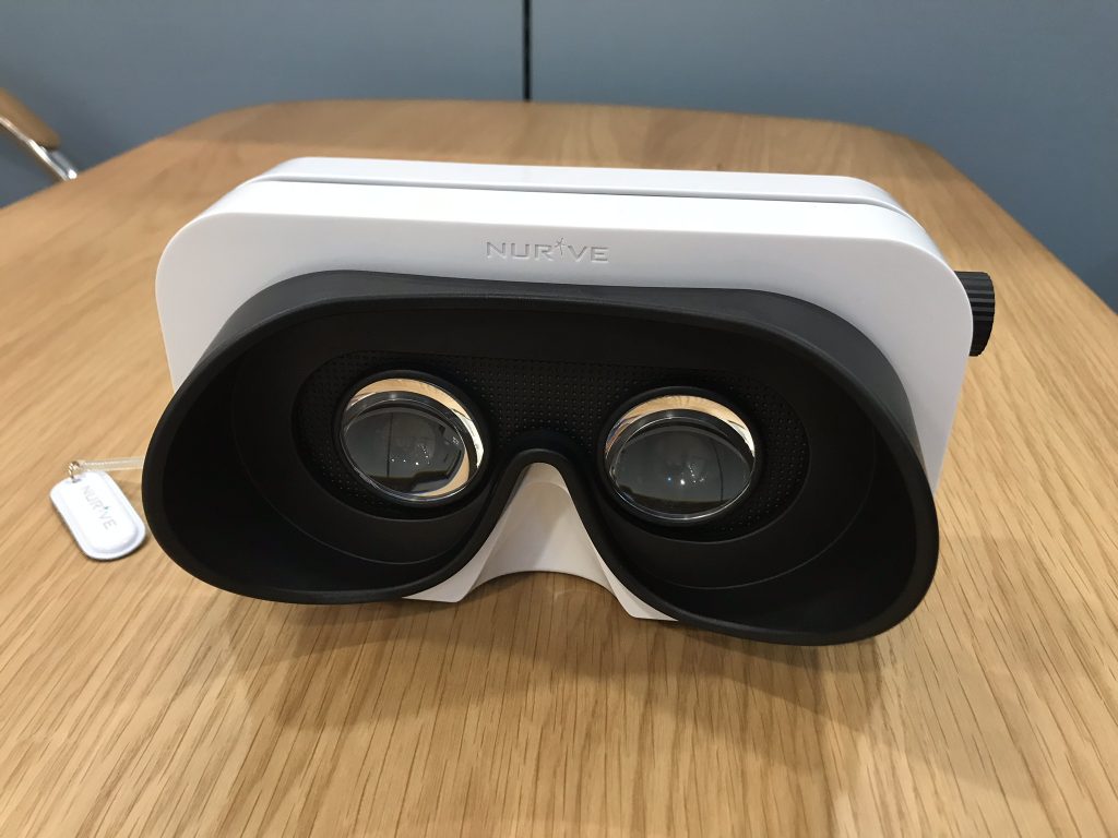 VR内見システムで使用するゴーグル